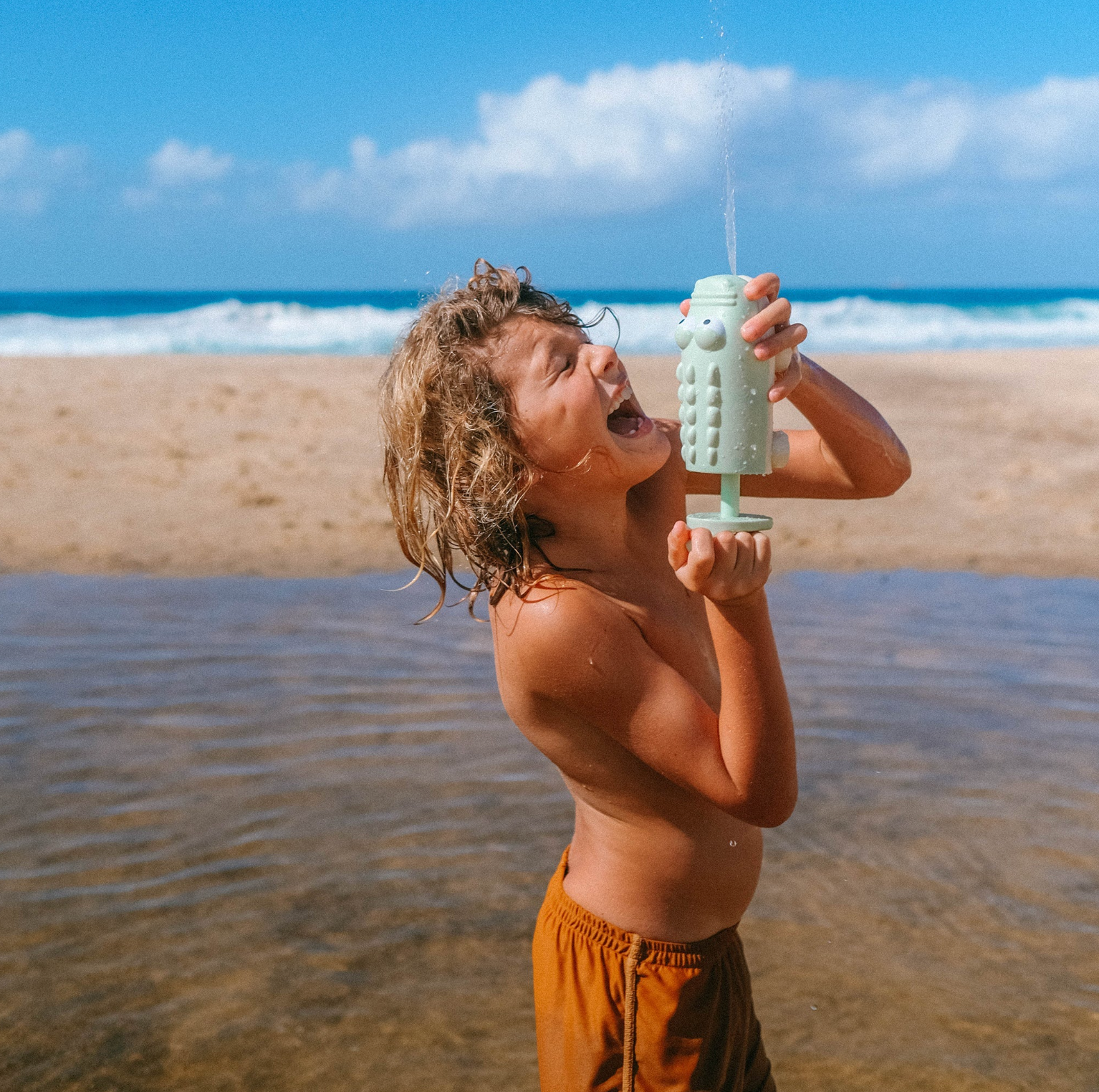 Water Squirter - Crocodile Pastel Green from Anderson Parker