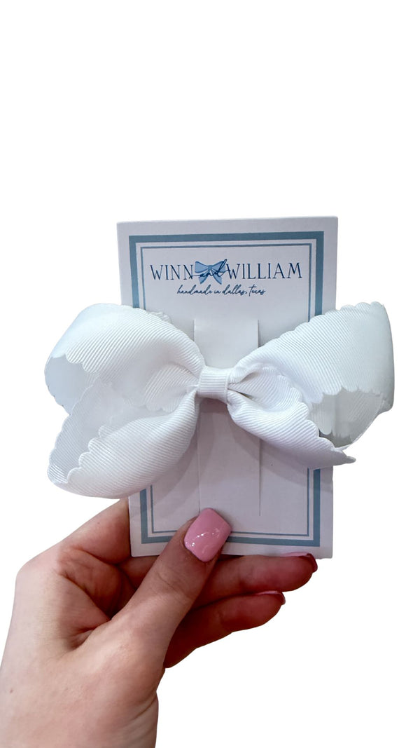 Scallop Via Clip Bow - White from Anderson Parker